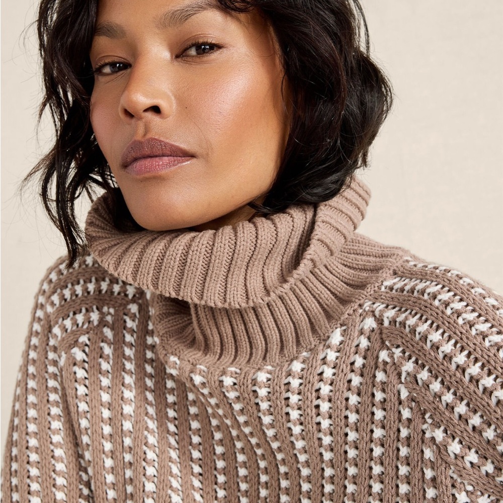 HAVEN turtle neck NWOT - image 2